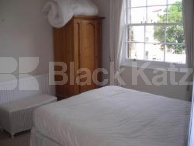 			NEW INSTRUCTION BY CANAL!, 2 Bedroom, 1 bath, 1 reception Flat			 Bristol Gardens, Little Venice